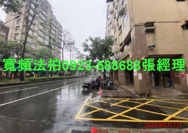 信義區拍賣店面-4